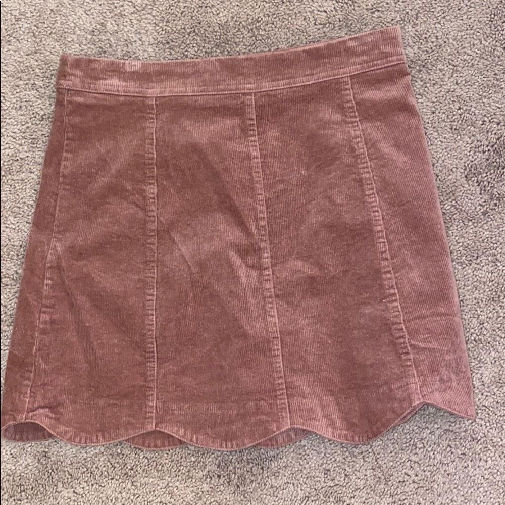 tight fitted skirt